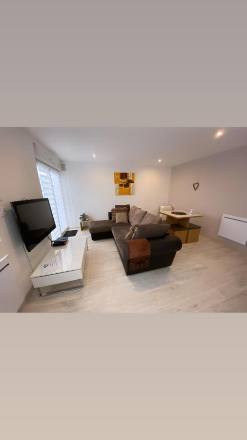 Appartement Moderne et Parking Privé Toul Extérieur photo