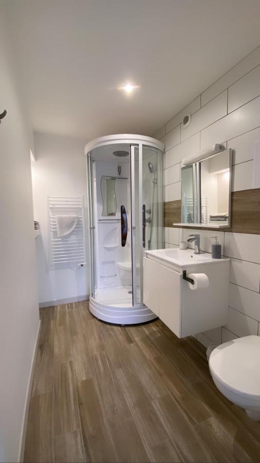 Appartement Moderne et Parking Privé Toul Extérieur photo