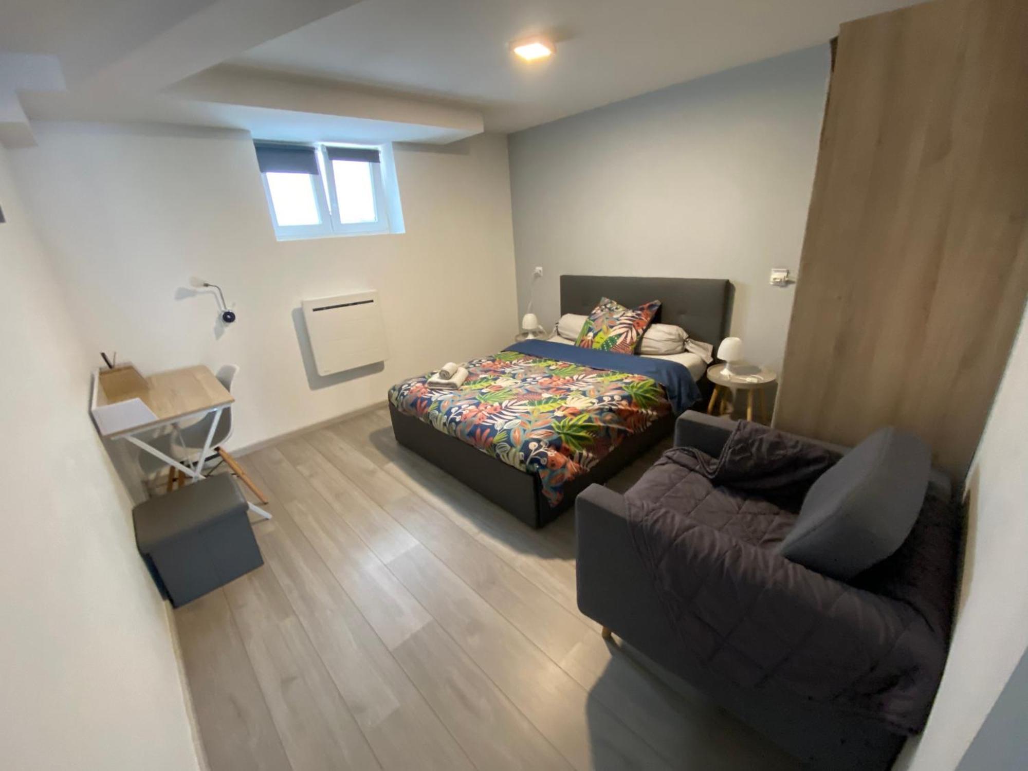 Appartement Moderne et Parking Privé Toul Extérieur photo